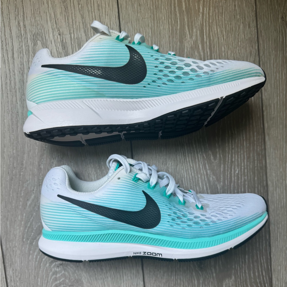 Nike Zoom Pegasus 34 Women’s Running Shoes - size 8 US